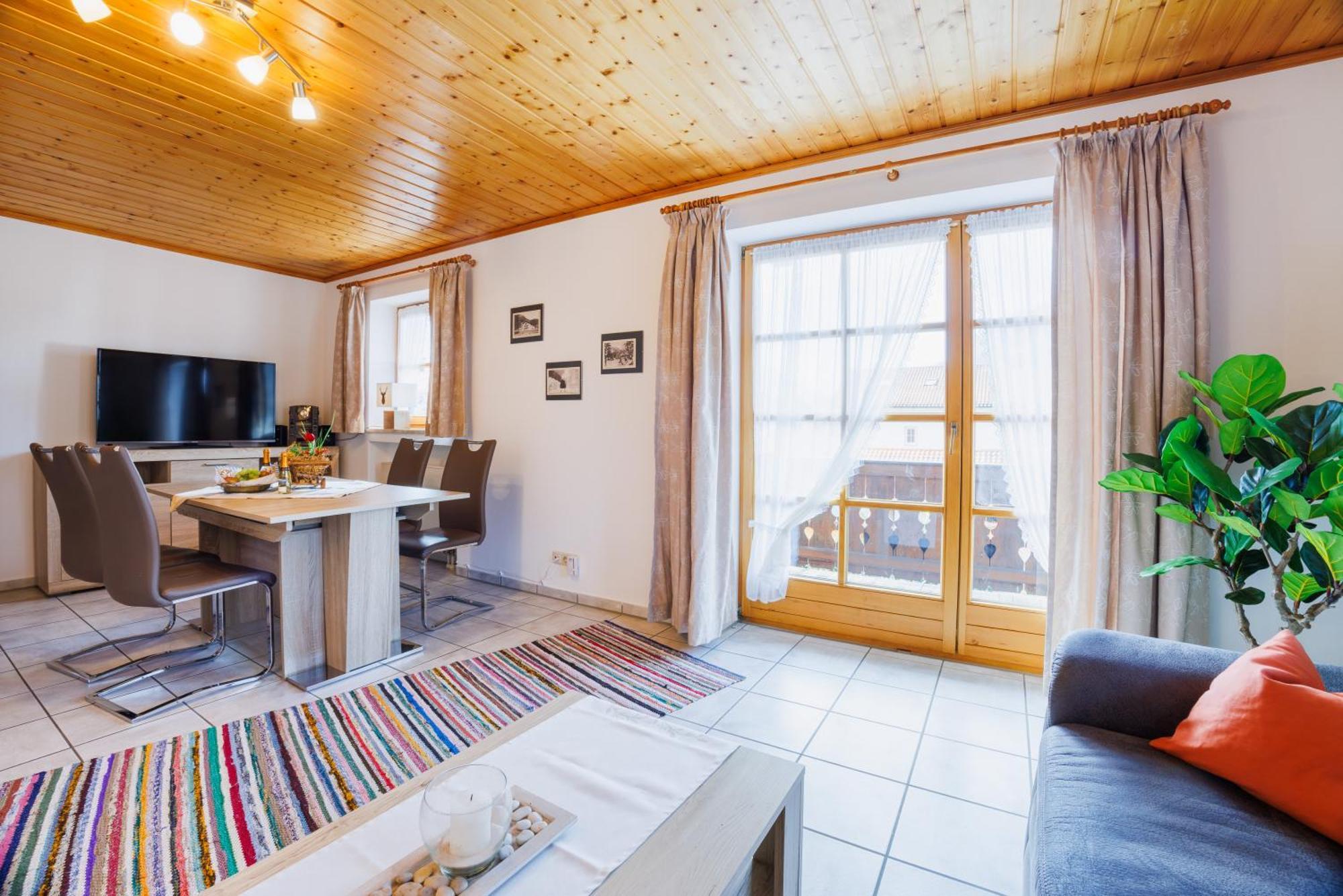 Ferienwohnung Kloepping Inkl. Chiemgaukarte Ruhpolding Luaran gambar
